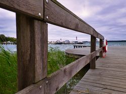 Steg mit Badeplattform